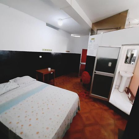 Hospedaje Iroaki Yurimaguas Luaran gambar